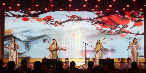 11、股份公司樂器演奏.jpg